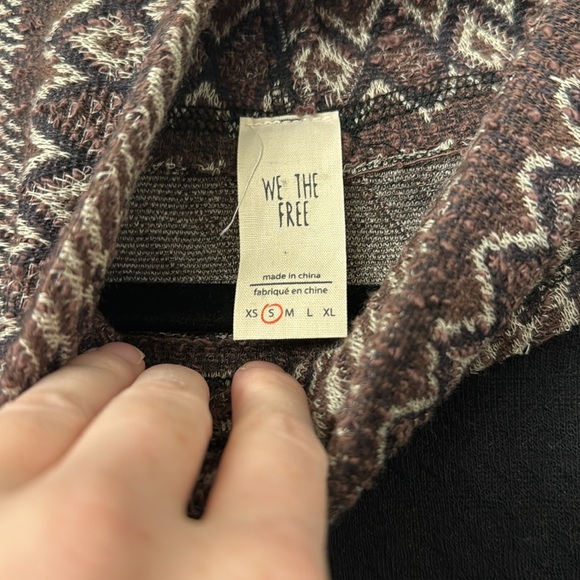 We The Free At the Lodge Sweater - Picture 4 of 6